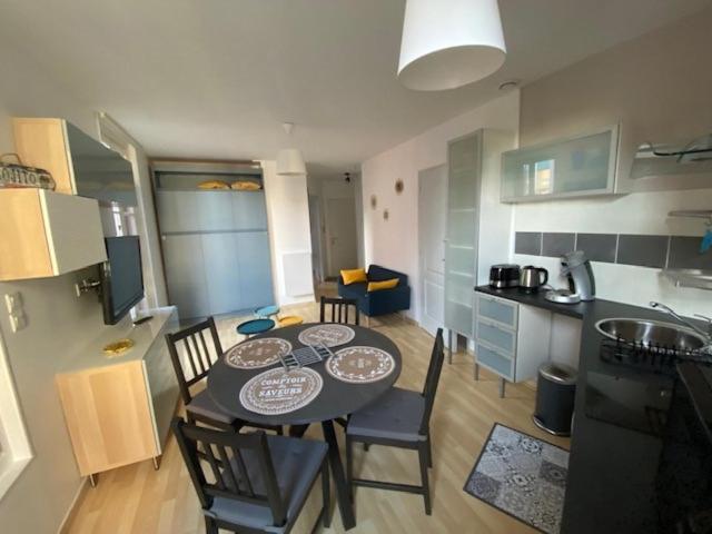 Appartement Avec Balcon Et Parking Prive Mers-les-Bains Exterior foto